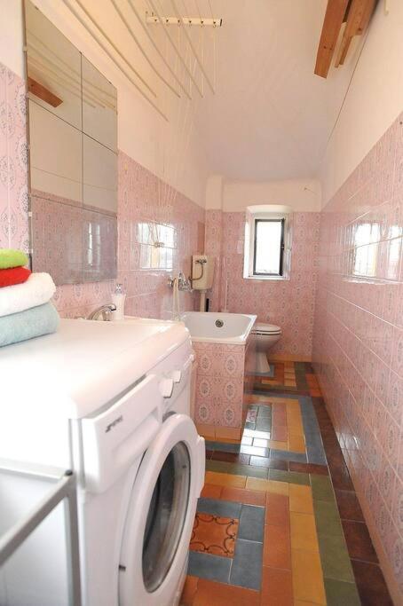 Spacious Attic Apartment Kandler Трієст Екстер'єр фото
