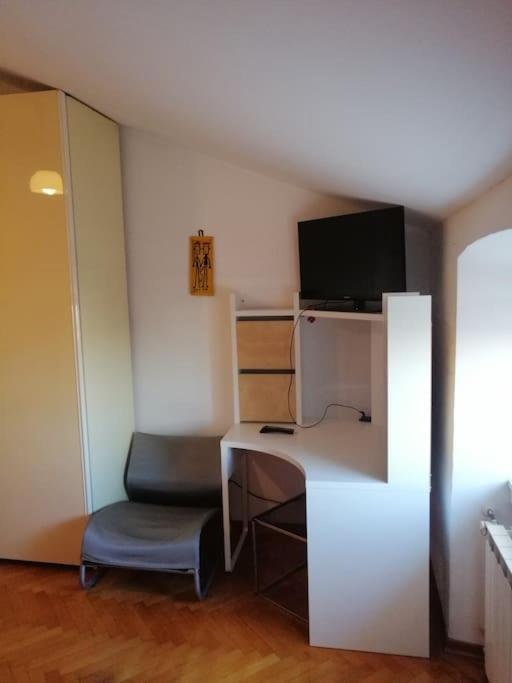 Spacious Attic Apartment Kandler Трієст Екстер'єр фото